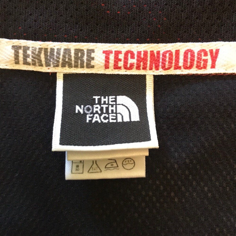 Awesome The North Face lightweight vest - Picture 8 of 8